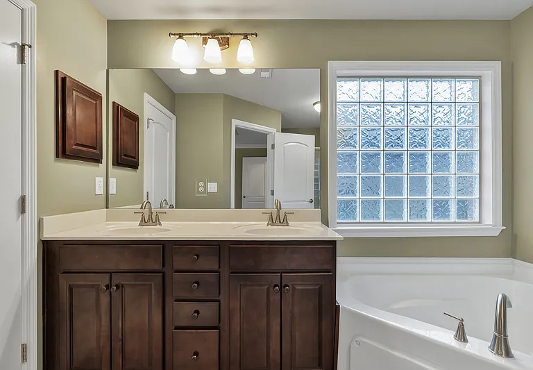 128 Willow Tree Dr — Photo 26