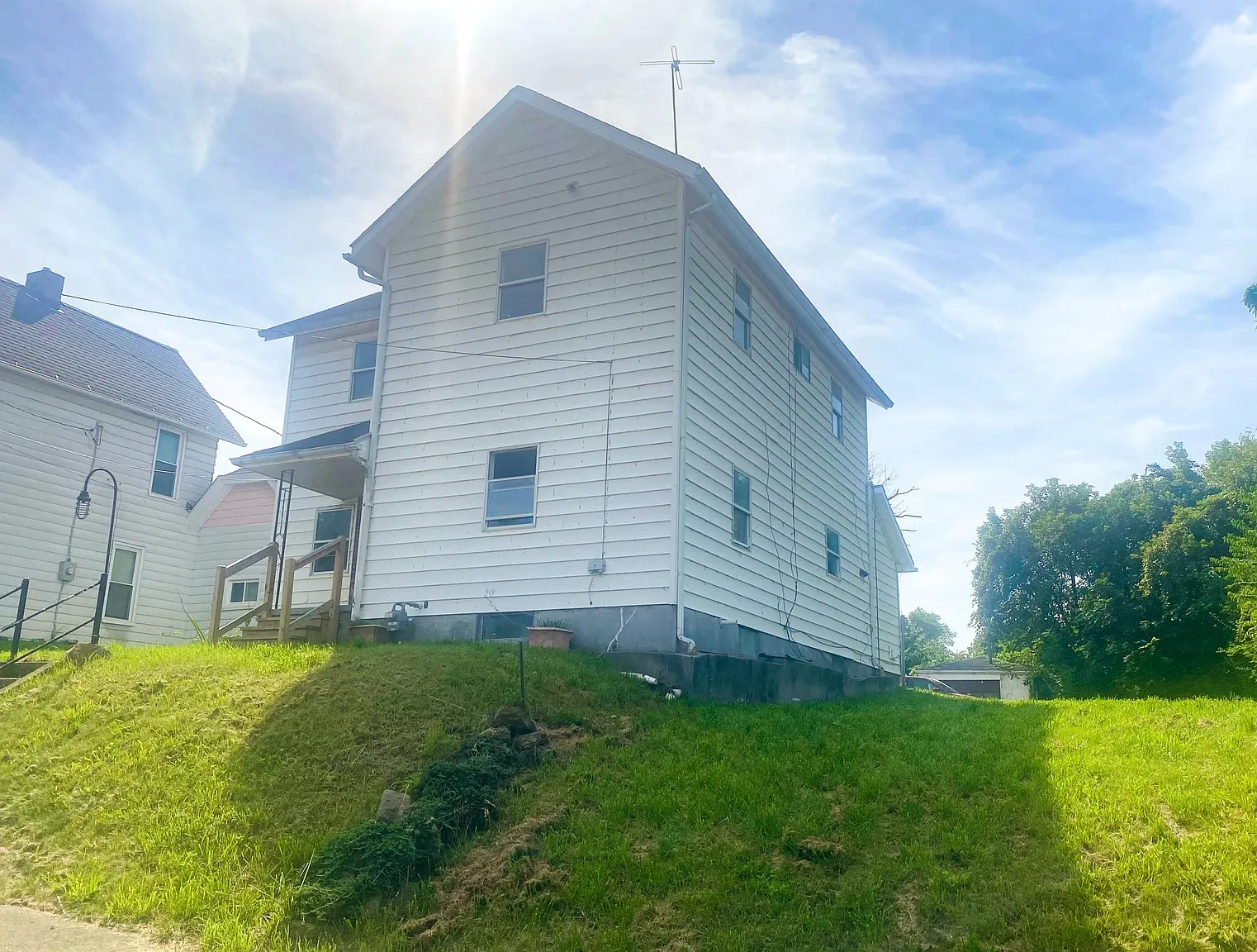 716 Chestnut St photo 1