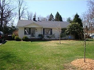 1st image of 6120 Maxwell Dr