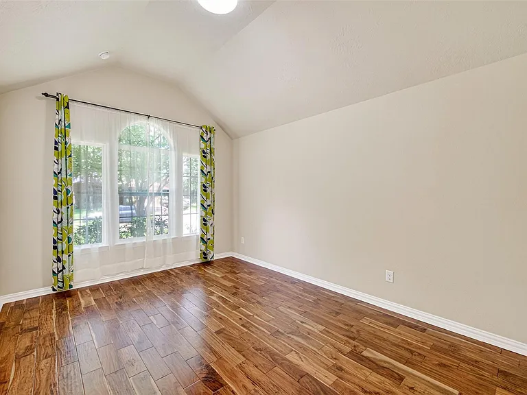 2410 Horned Owl Dr — Photo 6