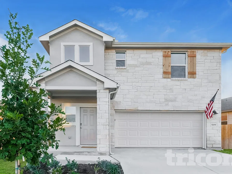 5209 Saddle Club Dr