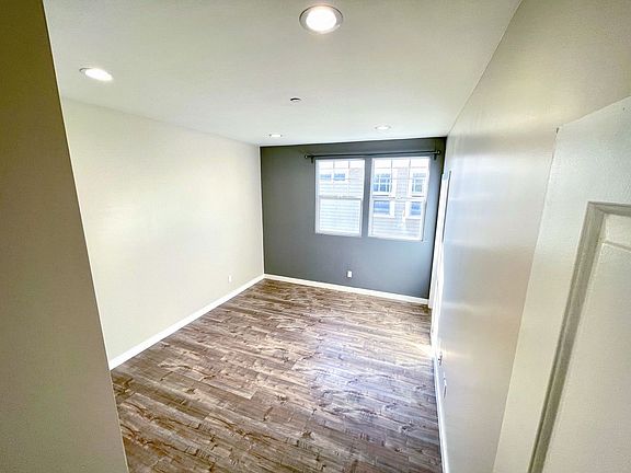 4th image of 5928 Vineland Ave #5928