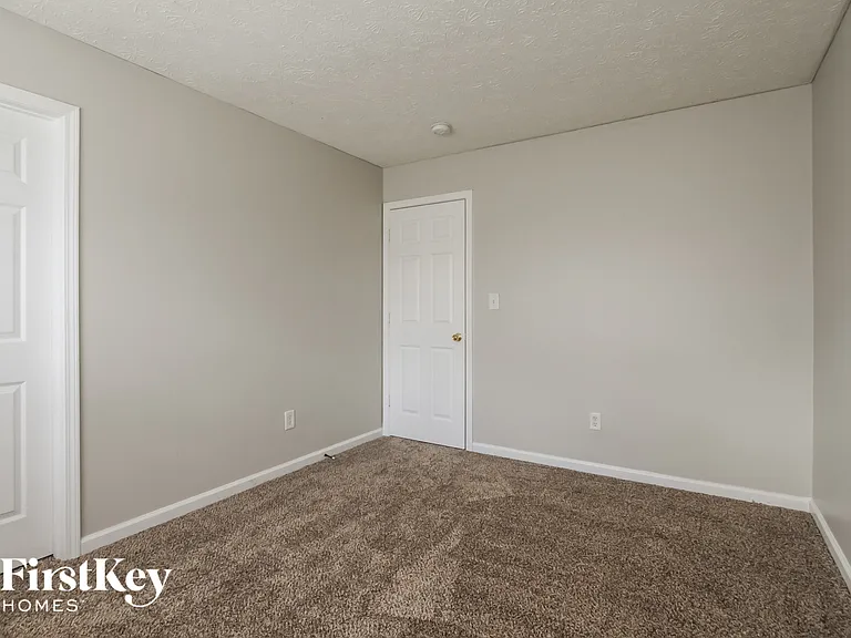 11638 Lone Pine Cir — Photo 12