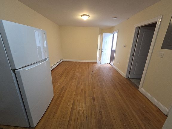 3rd image of 247 Washington St