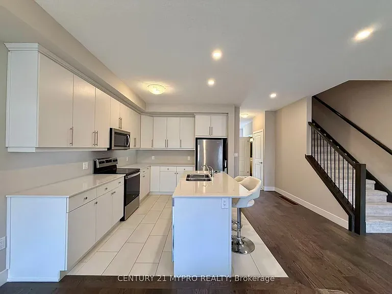 1375 Whetherfield St #22 — Photo 5