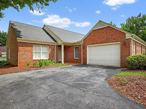 490 N Court St #3, Abingdon, VA 24210