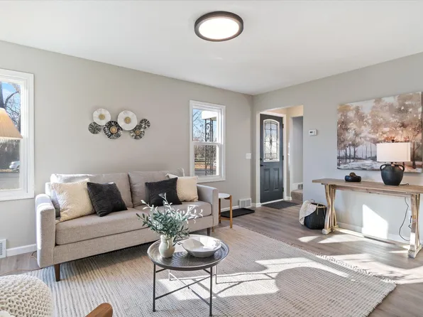 805 Spring St S, Northfield, MN 55057