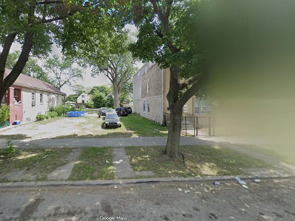 1st image of 6949 S May St