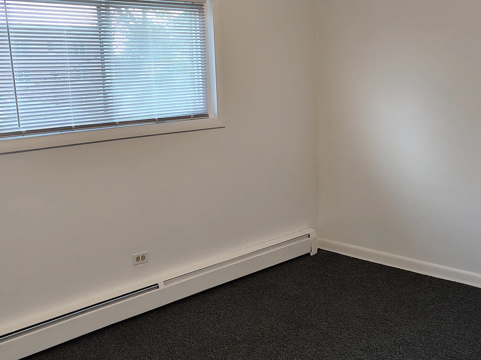 1 bed, 725 sqft, $1,400 — Photo 3