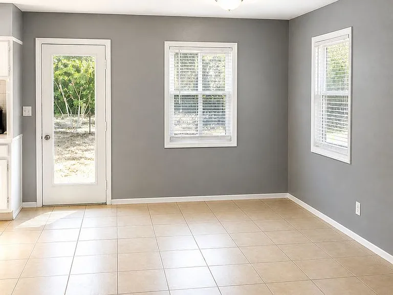 930 Alcazar Way S — Photo 2