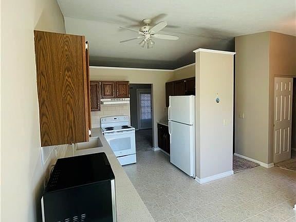 5th image of 105 Wren Wood Ct