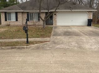 712 Stillwater Dr, Columbia, MO 65201