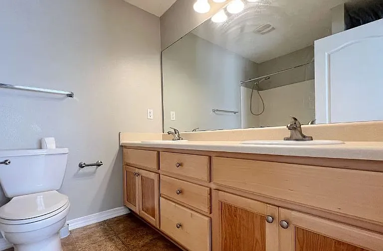 8907 Longmont Way — Photo 17