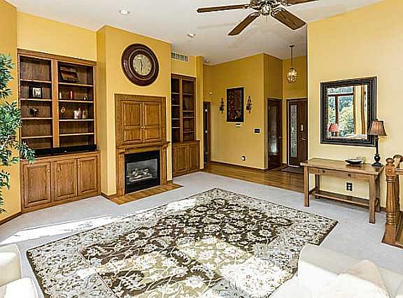 4th image of 1500 W Prairie Wood Ct