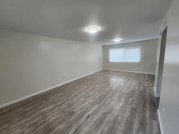 820 N Kathleen Ln #4, Orange, CA 92867