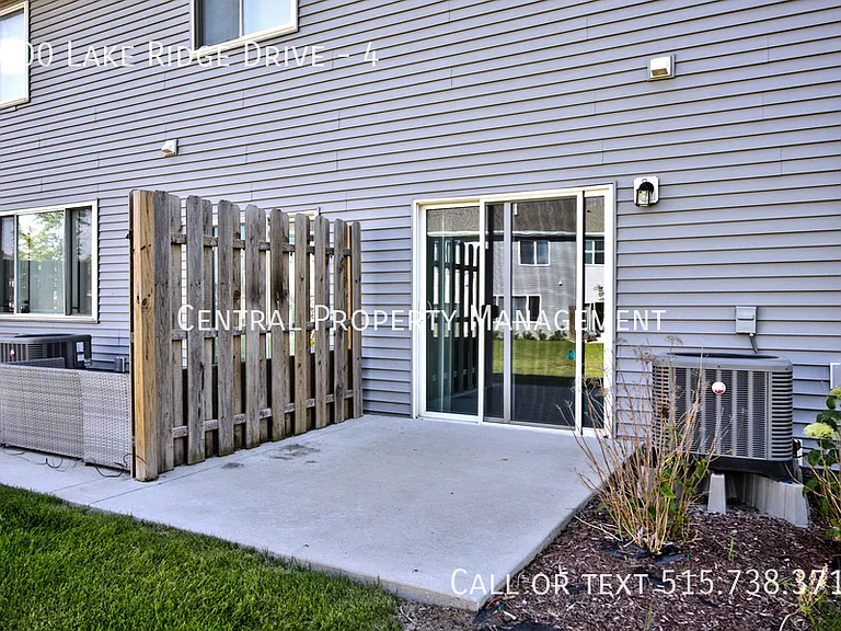 7000 Lake Ridge Ave #4 — Photo 4