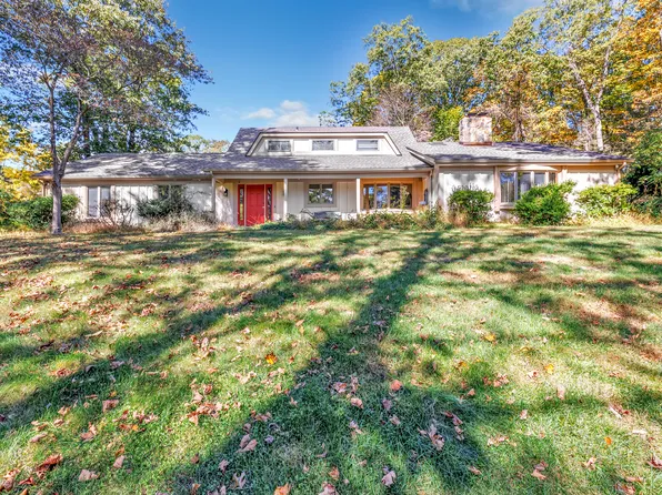 65 Cloverdale Avenue, Shelton, CT 06484