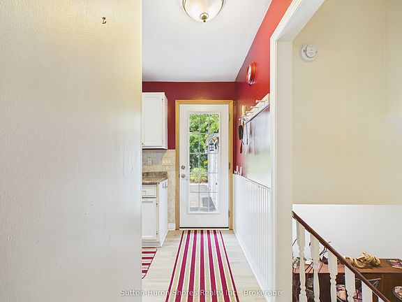 3rd image of 793 Ruby St
