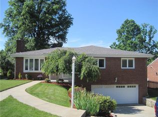 4770 Delma Dr, Pittsburgh, PA 15236