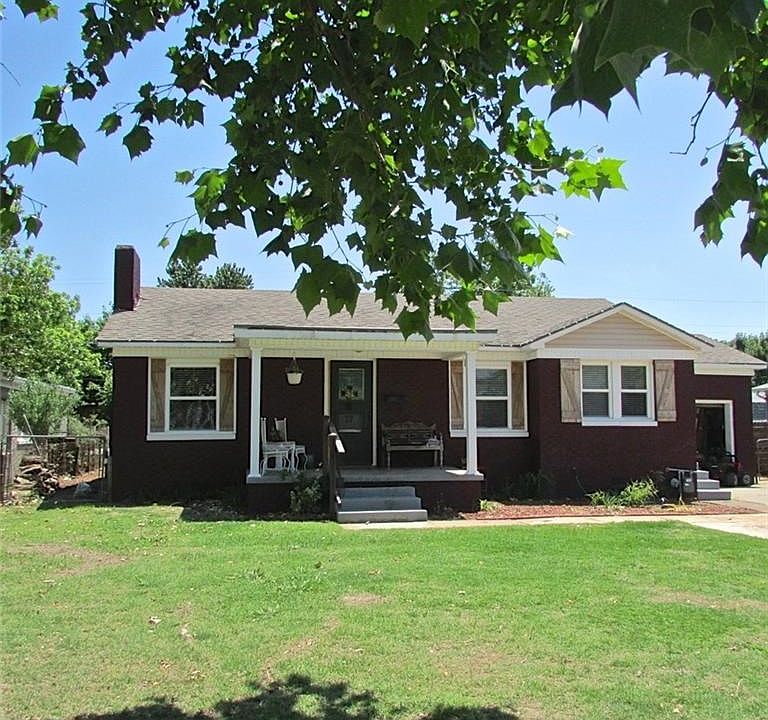 Front of property.