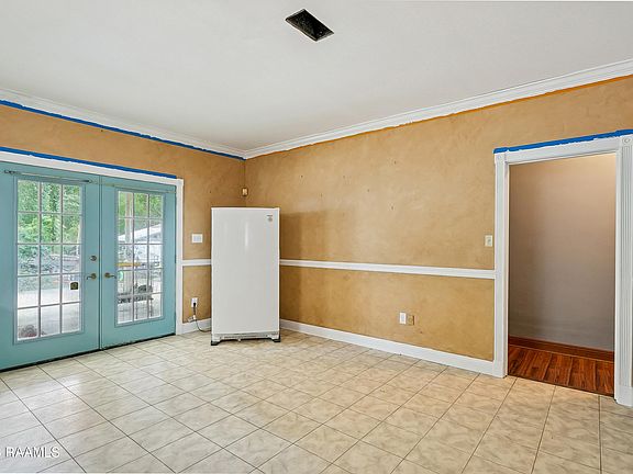 3rd image of 13392 Black Cat Rd