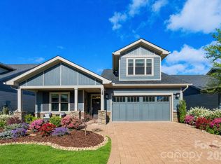 158 Waightstill Dr, Arden, NC 28704