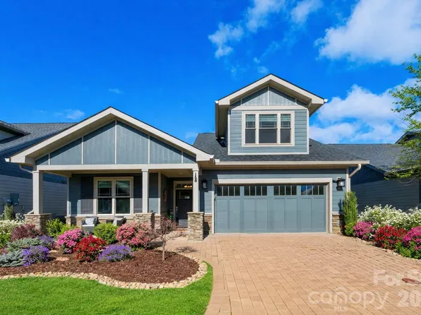 158 Waightstill Dr, Arden, NC 28704