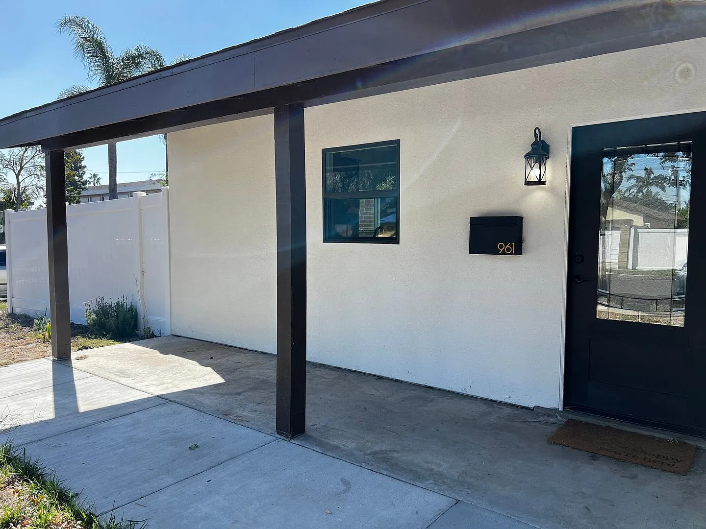 Completely Remodeled 5 Bedroom House for Rent in Anaheim — Photo 2