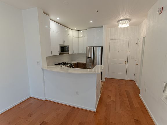 2nd image of 1645 International Dr Unit 308