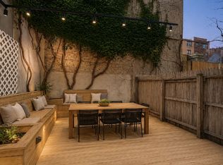 404 W 22nd St #1B, New York, NY 10011