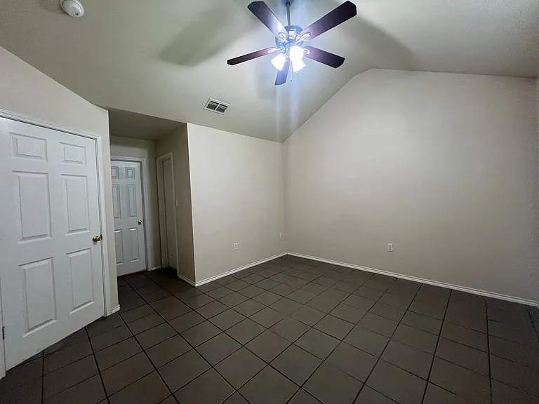 239B Rosalie Dr — Photo 10