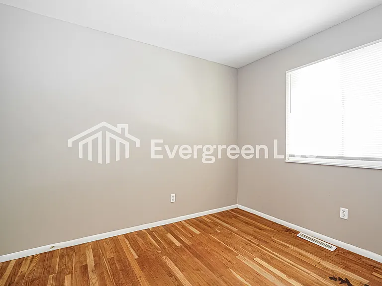 3763 Amwell Rd E — Photo 10