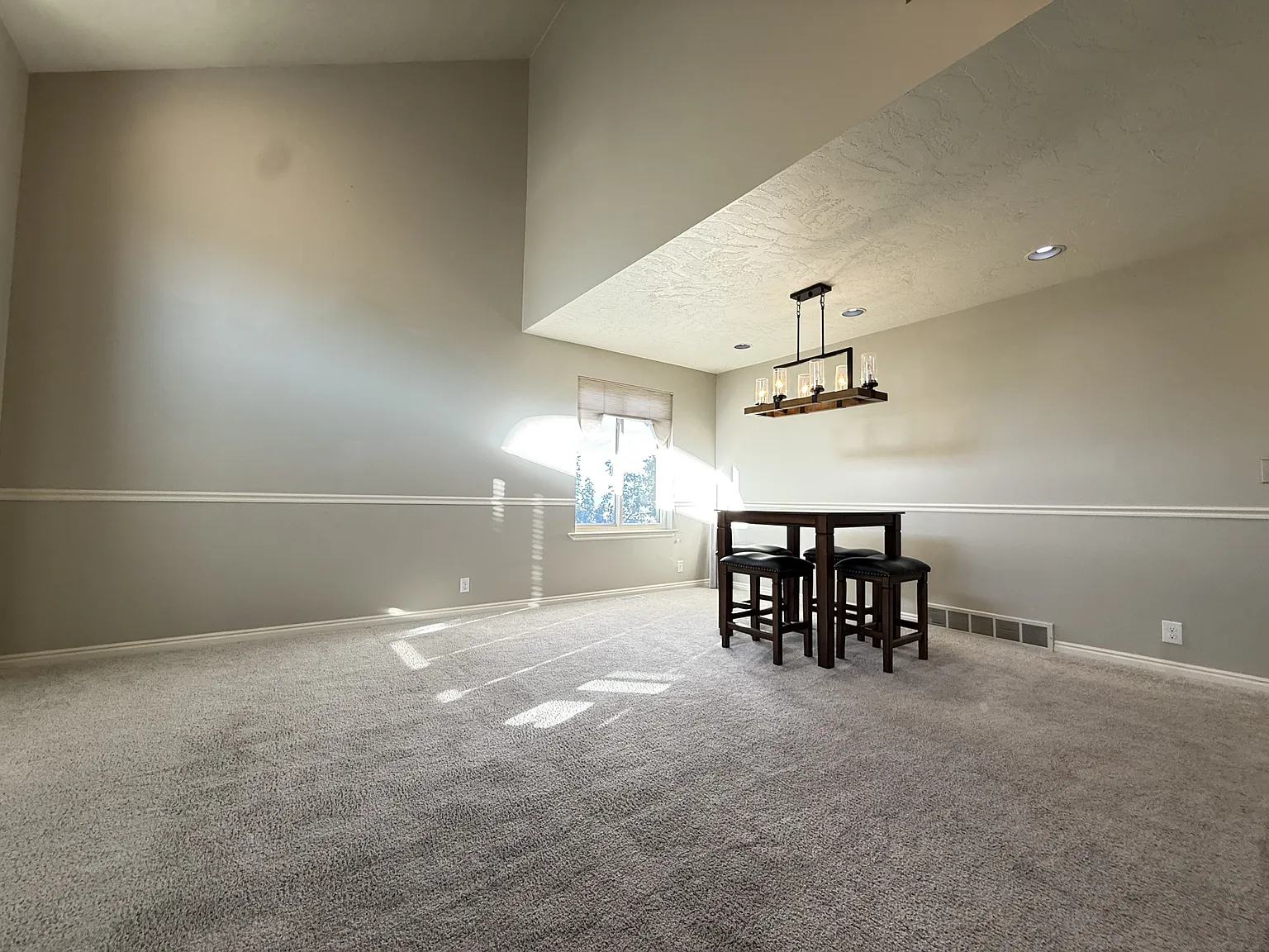 3408 Huntington Drive - House — Photo 3