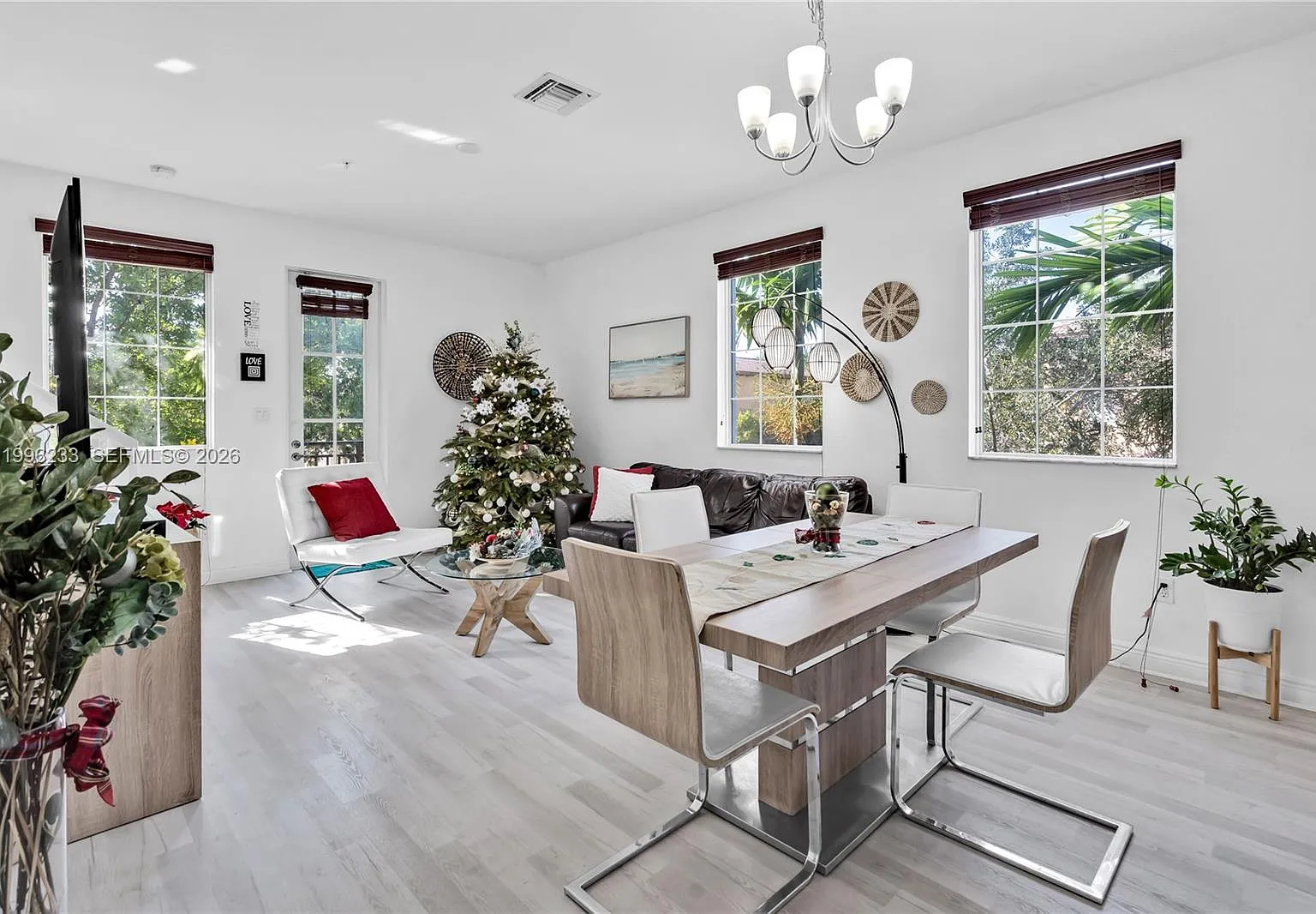 3 bed, 1745 sqft, $3,500 — Photo 3