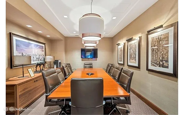 Rented by Douglas Elliman | media 19