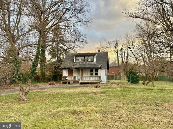 37 Central Ave, Ewing, NJ 08618