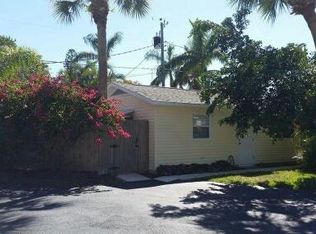 2692 NE Pine Ave, Jensen Beach, FL 34957