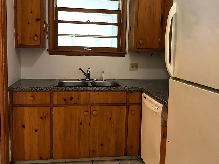 1510 Knollwood Ave — Photo 8