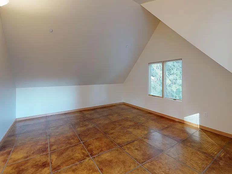 6540 Valley View Rd — Photo 7