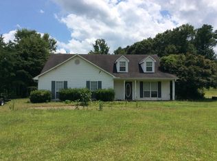 1326 E 3rd St, Luverne, AL 36049