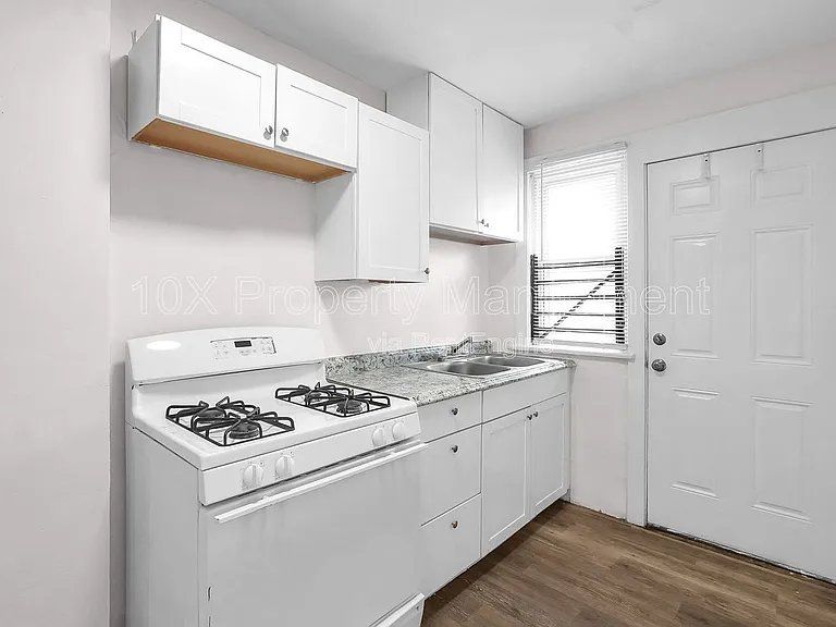 940 Geers Ave — Photo 11