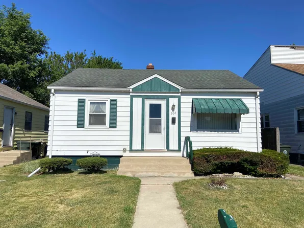 706 S Lake St, South Bend, IN 46619