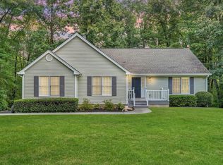 71 Woods Edge Dr, Rocky Mount, VA 24151