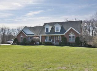 6912 Chimney Hill Rd, Crestwood, KY 40014