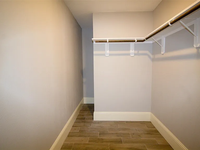 231 Betral St — Photo 7