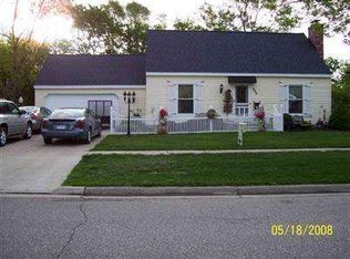 504 N Hampton Dr, Durand, MI 48429