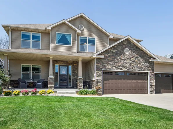 4512 NW 167th St, Clive, IA 50325