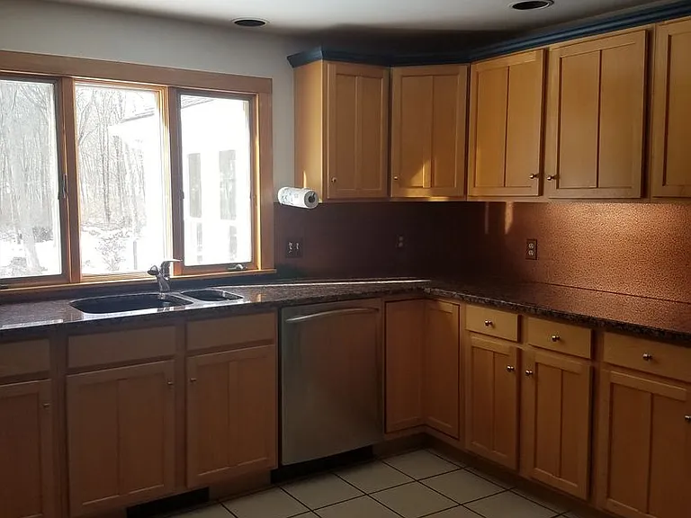 105 Jeremy Hill Rd — Photo 5