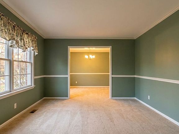 3rd image of 120 Morningside Dr