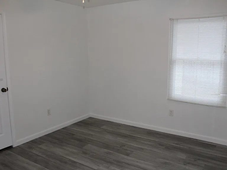 3238 Meadow St — Photo 36